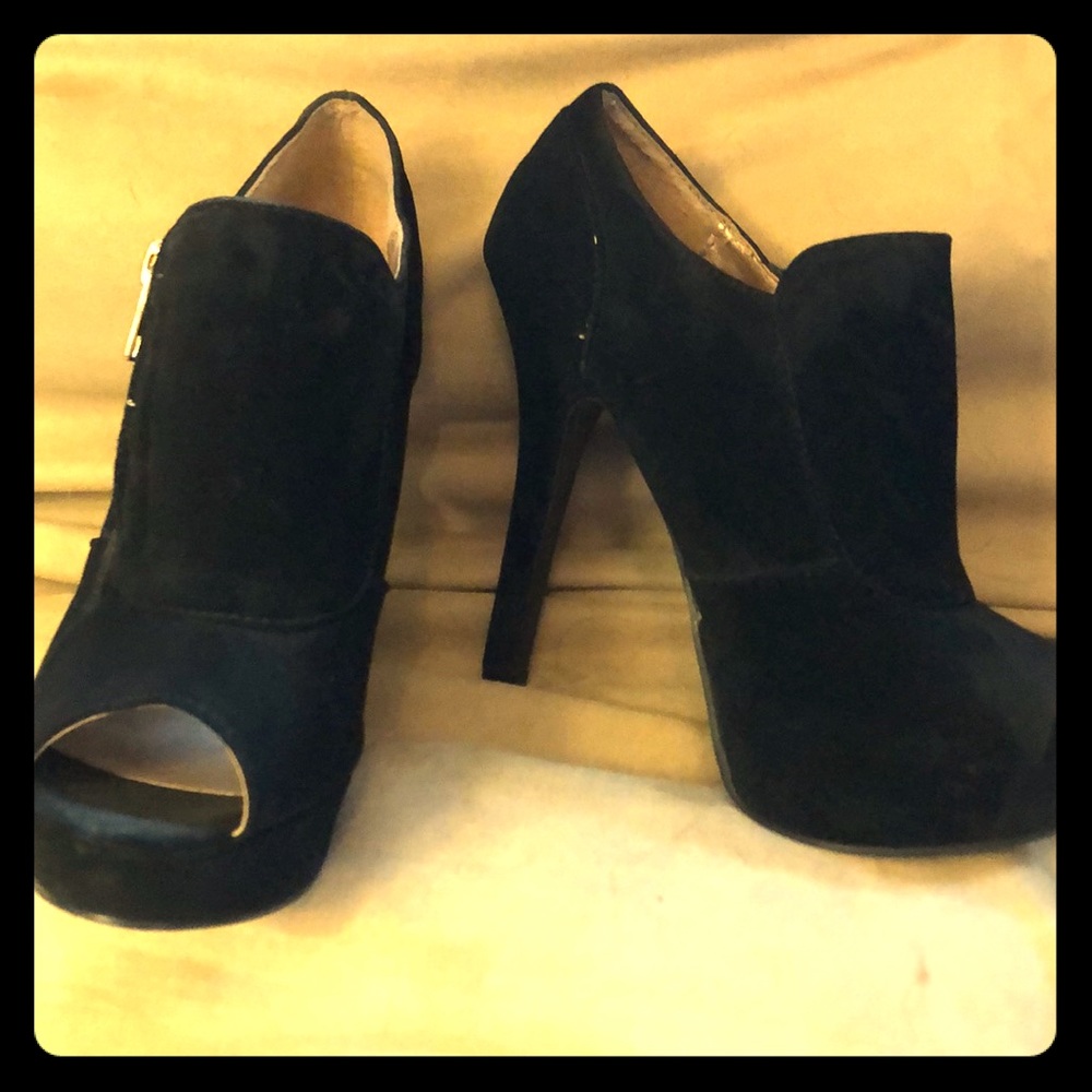 Black platform heels